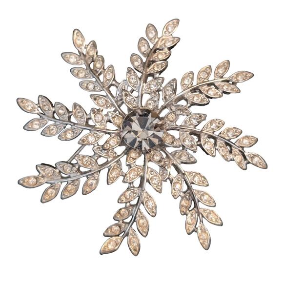 Sarah Coventry Jewelry - Vintage 1963 Sarah Coventry Silver Tone Rhinestone Snowflake Leaf Brooch
